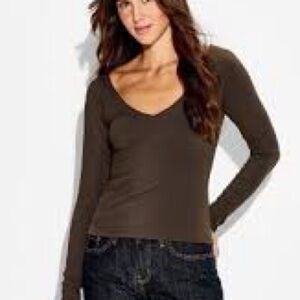 Universal Thread Chocolate Long Sleeve V-Neck Top